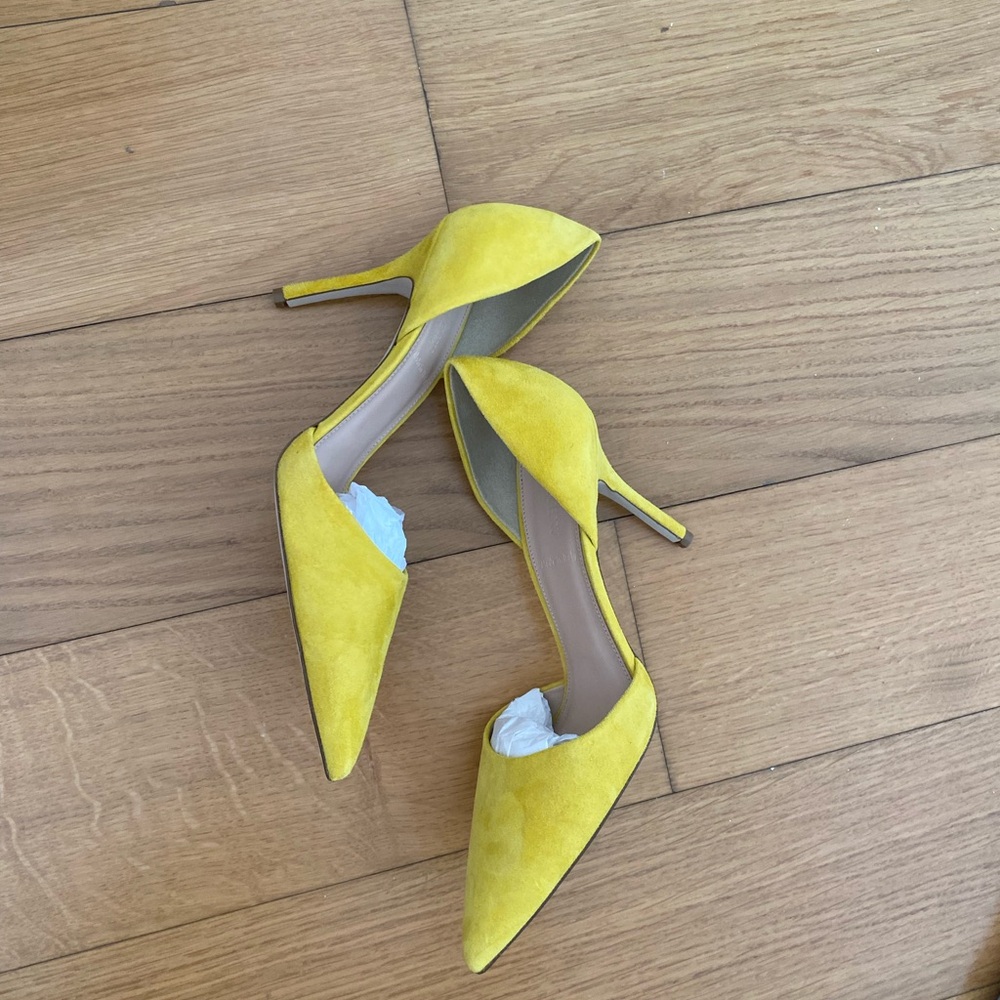NWOT J. Crew Yellow suede Heels 8